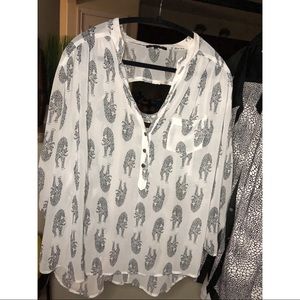 Heartsoul sheer open back blouse; Sz 3x